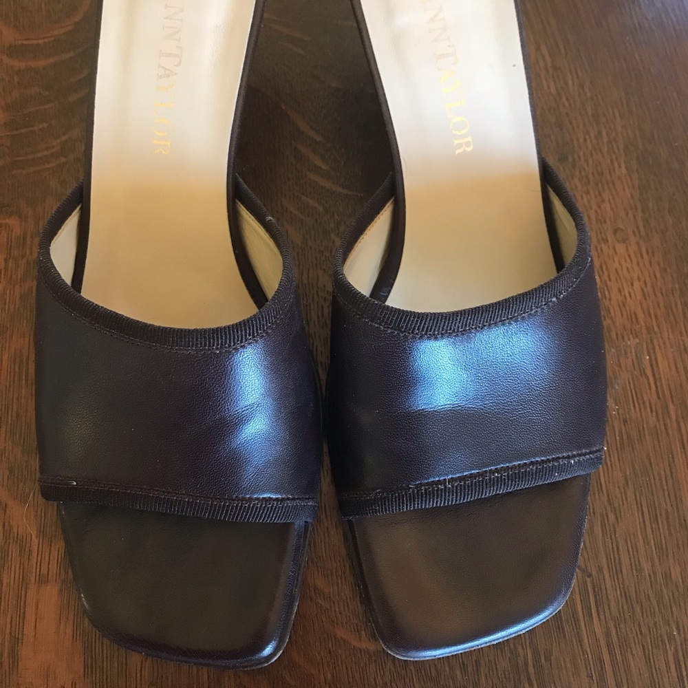 Any Taylor brown sandals